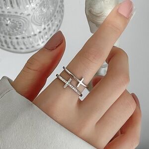 VIVORI JEWELS DOUBLE CROSS RING in White Gold NIB